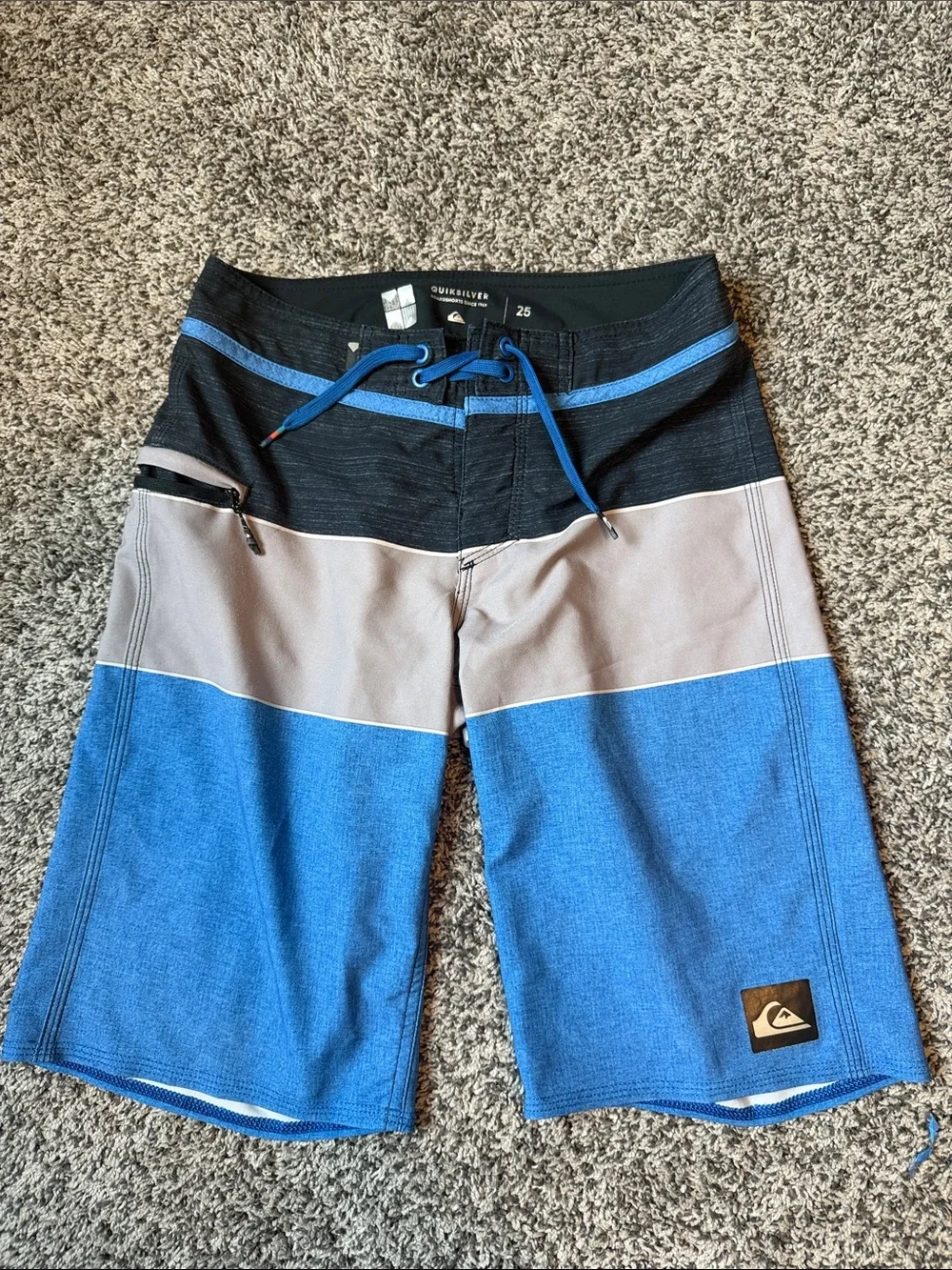 Quiksilver Men’s Black Blue Gray Block Board Shorts size 25